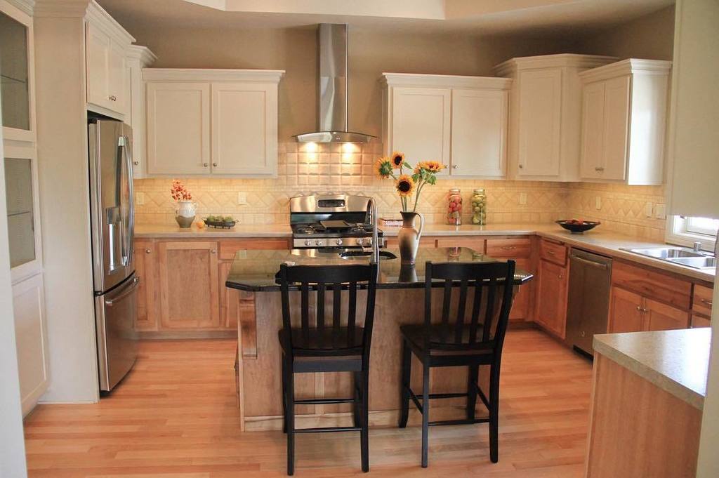 bartowbuilder32's tweet photo. #BartowBuilders #CustomHome #Customhomebuilder #CustomhomeGreenBay #CustomHomeWisconsin #N… https://t.co/udGcuv9YDh https://t.co/QspLNkVTrA