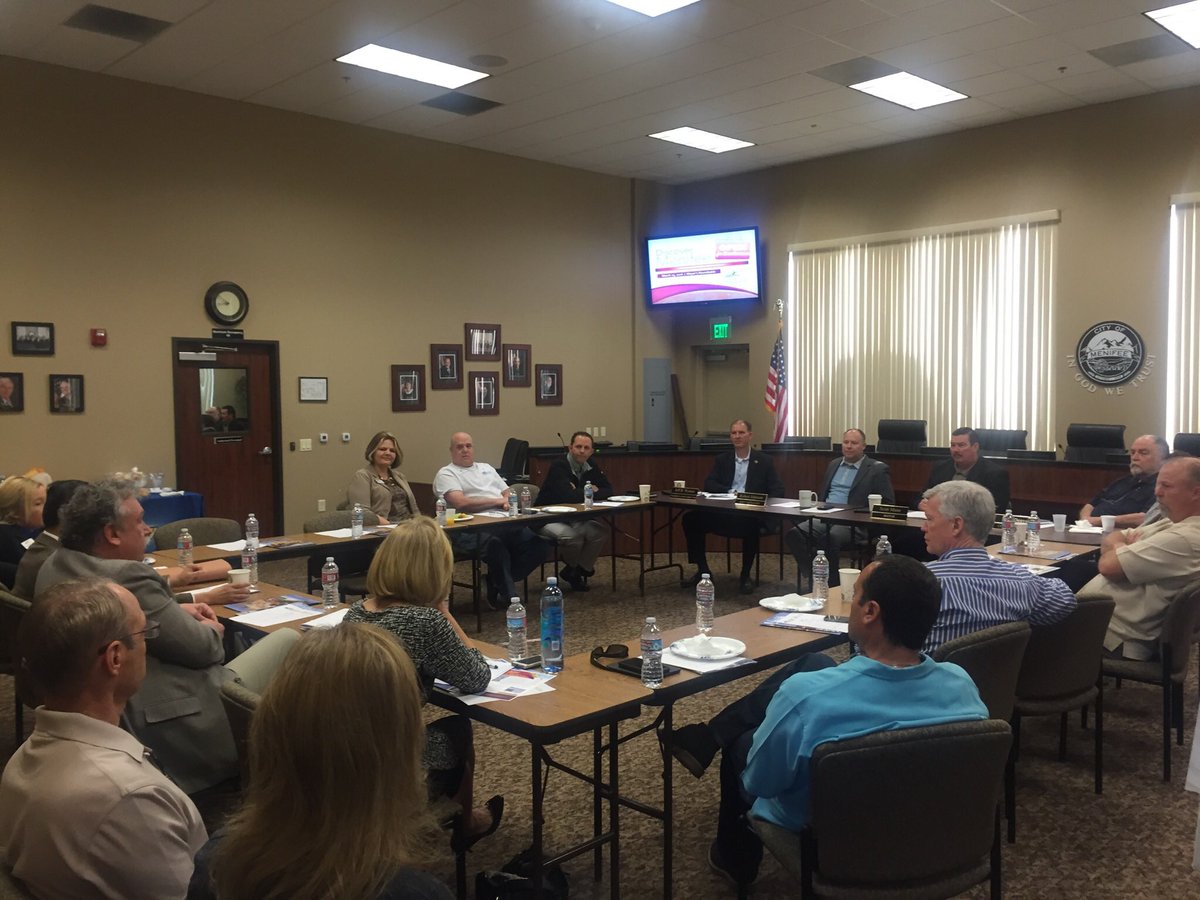 theRJlife's tweet image. @cityofmenifee #menifee #MayorRoundTable #SRCAR  #localgov @LCLRealty @rancongroup @KassenKlein @PositivelyGina