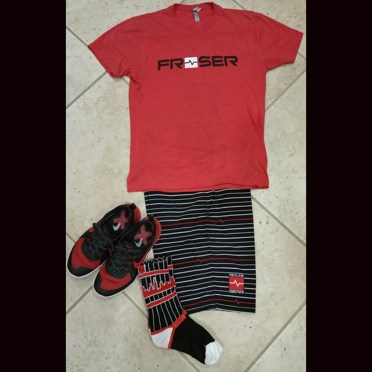 nezff's tweet photo. #16point5 done! @Red_Line_Gear 11:56. @NikeTraining @nikestore #firefightercrossfit #smokeeaterscrossfit https://t.co/3lF0hahD5b