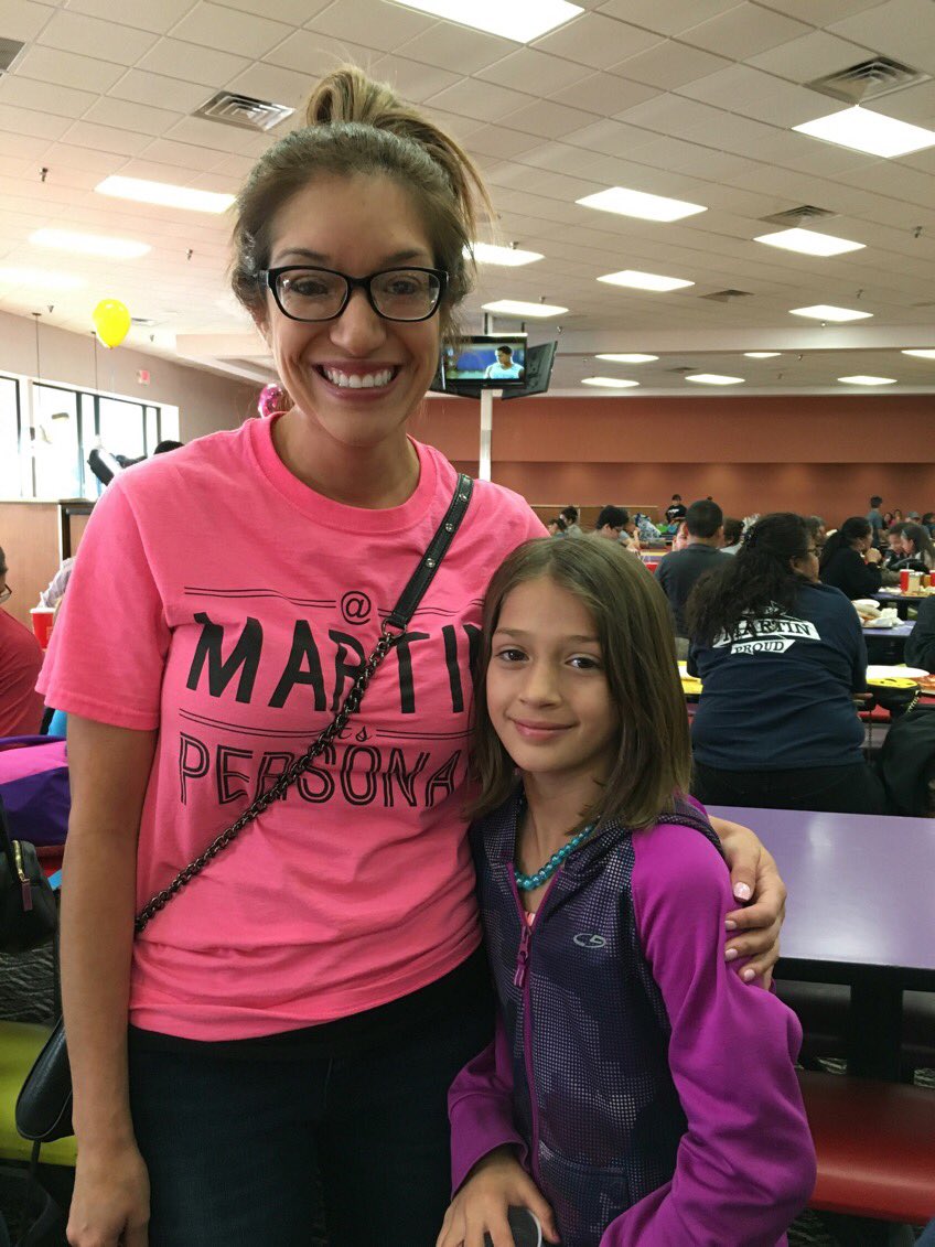 NISDMartin3rd's tweet photo. Mrs. Hernandez &amp; Ms. Reyes with Martin 3rd graders at Peter Piper Pizza Night @NISDmartin @NISD https://t.co/5qsypGZF1j