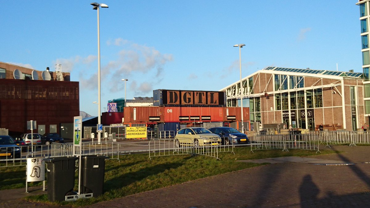 KajKoudBier's tweet photo. Yess DGTL nog even rocken voor het open gaat! https://t.co/39wsZeYT50