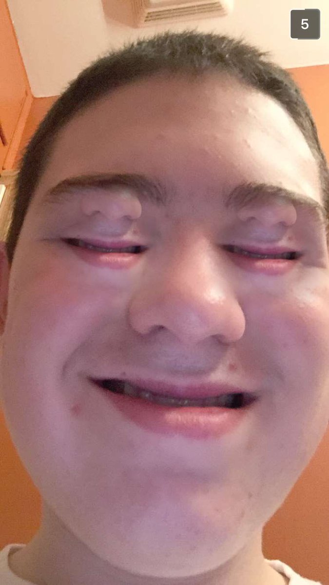joeboxd's tweet photo. Also happy birthday to the Chef! Hope we get to go to Taco Bell today🌮🌮 #jeffsmall https://t.co/4GPFONsycM