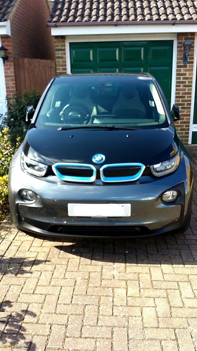 rsjackson101's tweet photo. ...really excited to be driving into the future from today with my @BMWi #i3REx #BornElectric https://t.co/5drLLm0NSx