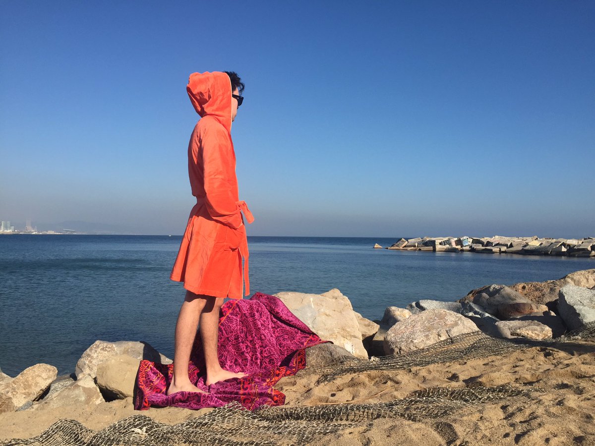 TopDrawerShleep's tweet photo. New Summer Collection of fun coloured and light weight towels #Irish #local #GoodFriday #sun #topdrawershleep 💙🐏 https://t.co/Ik4IBAIkCa