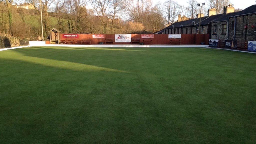 Kirkheatoncon's tweet photo. The green looking very smart before the start of the season #upthecon #crowngreenbowling https://t.co/GayT9hGpRA