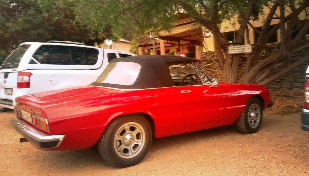 DungBeetleBar's tweet photo. This is obviously our parking spot of choice! #corvette #stingray #alfaromeo #route62 #Barrydale #kknk https://t.co/Pra4kFo6gV