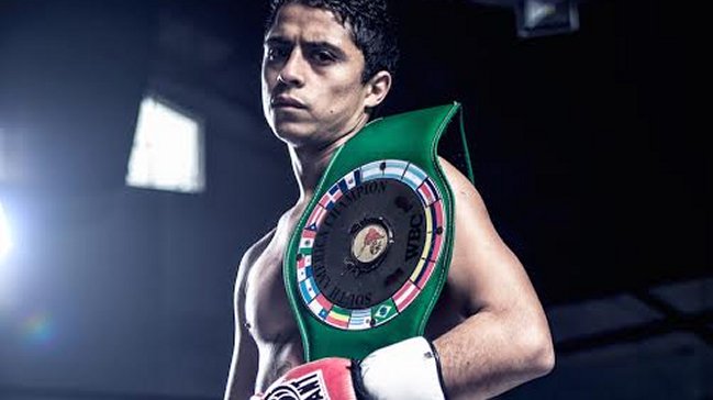 Cooperativa's tweet photo. Boxeo: Chileno Miguel "Aguja" González es sexto en el ranking de la AMB https://t.co/N9ozMAJGDM https://t.co/NGvf76AkBc