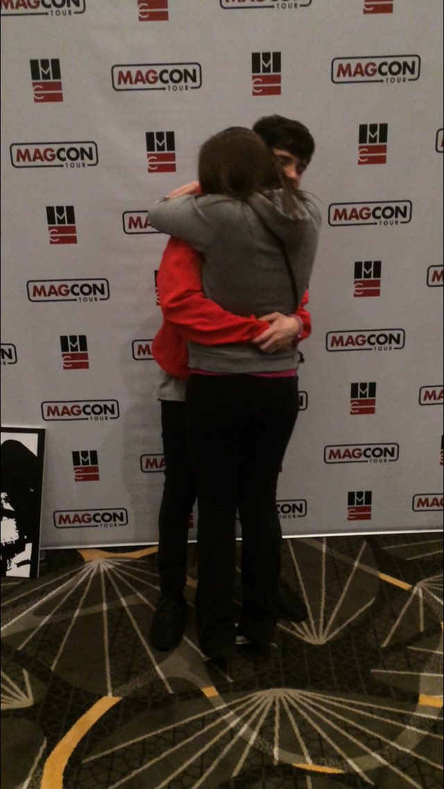 simplyxadri's tweet photo. Miss this little cutie 🙈 @AaronCarpenter :): take me back #magconboston https://t.co/b14AlSzLfS