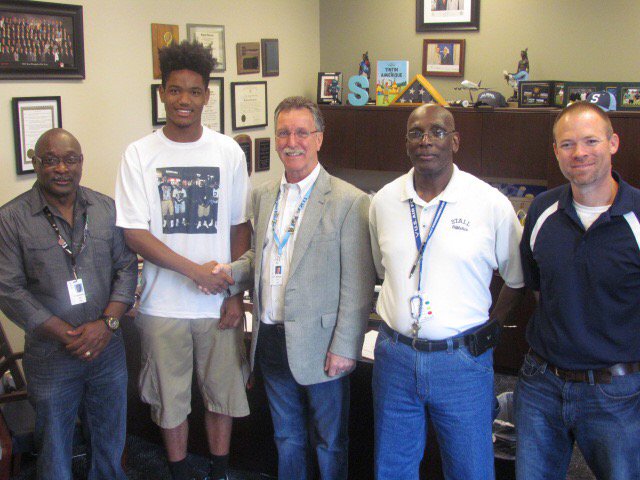 BobbySmith1109's tweet photo. Congratulations Stall Warrior Devon McCoy for selection to the HSSR all state basketball team. @RBStallHS https://t.co/Go9o4BYYuU