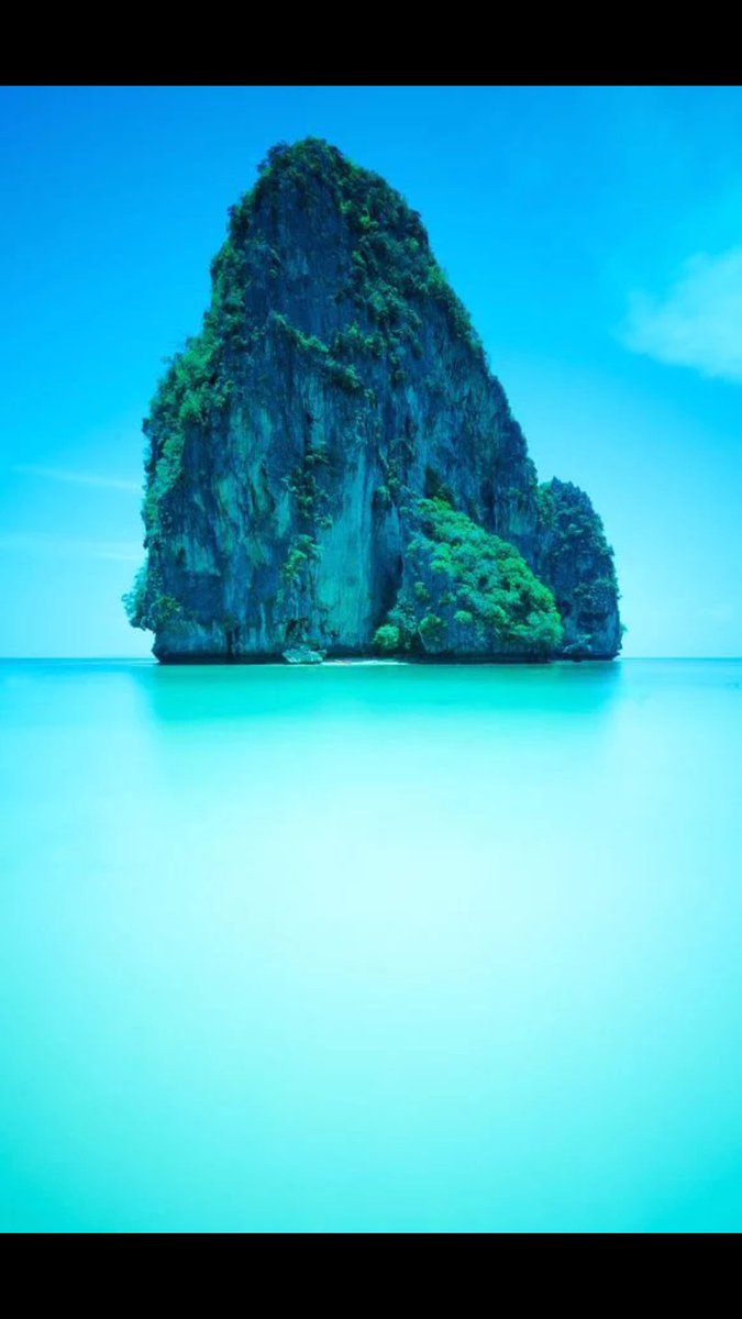 Adventurefull_'s tweet image. I NEED to go to Thailand 🌊🚤
