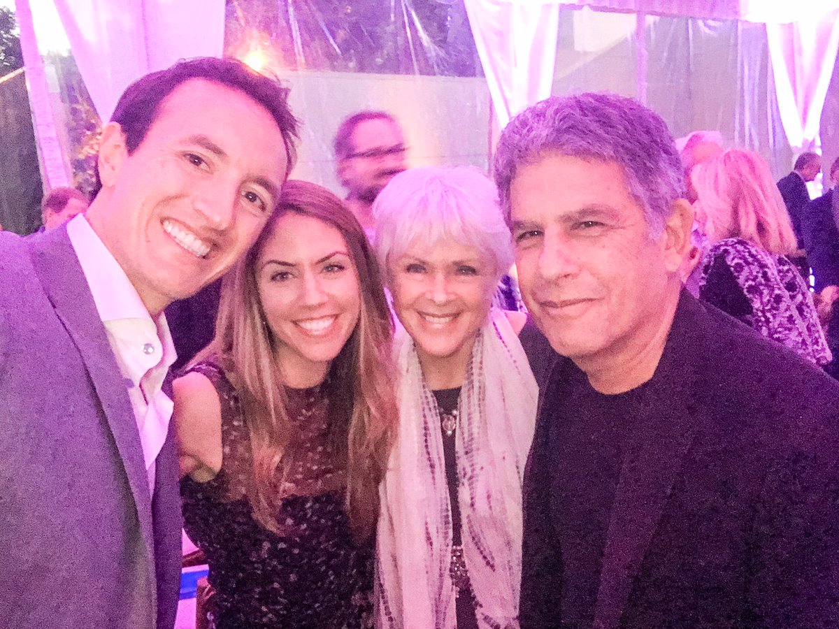 alyssanobriga's tweet photo. Inspiring night with #byronkatie at #pritzker house for #UCLA's #ioes social entrepreneurship supporting our planet. https://t.co/NFaIZ4t9y4