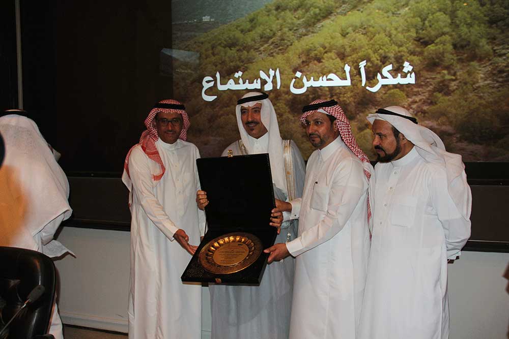 بحضور رئيس الهبئة السعودية للحياة الفطرية الأمير بندر بن شعود، الجمعية تقدم ورقة.. للمزيد:
saudimoringa.org/ar/media-cente…