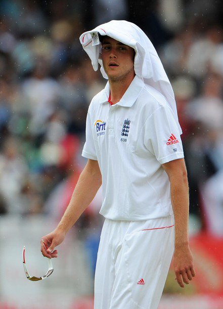 SaniaBroad8's tweet photo. @StuartBroad8 @SkyCricket What's the secret of your success in cricket? #askbroad https://t.co/FrbnRO5eCu