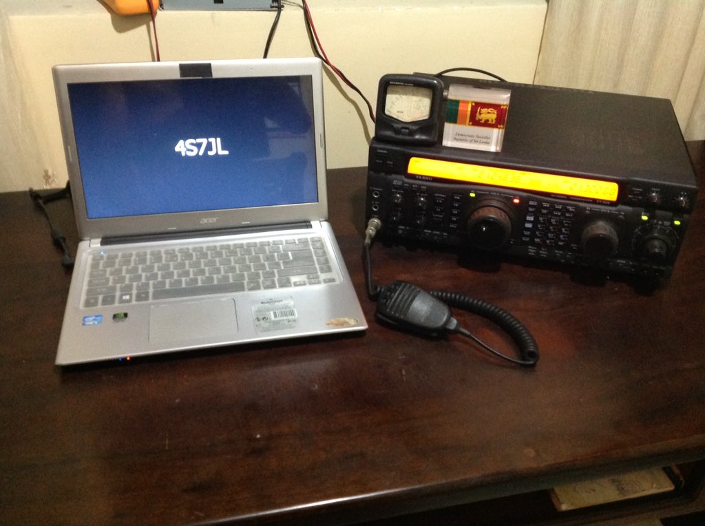 4s7jl's tweet photo. Going to have good sleep.#cqwpx 
de 4S7JL https://t.co/dWgqAqa19m