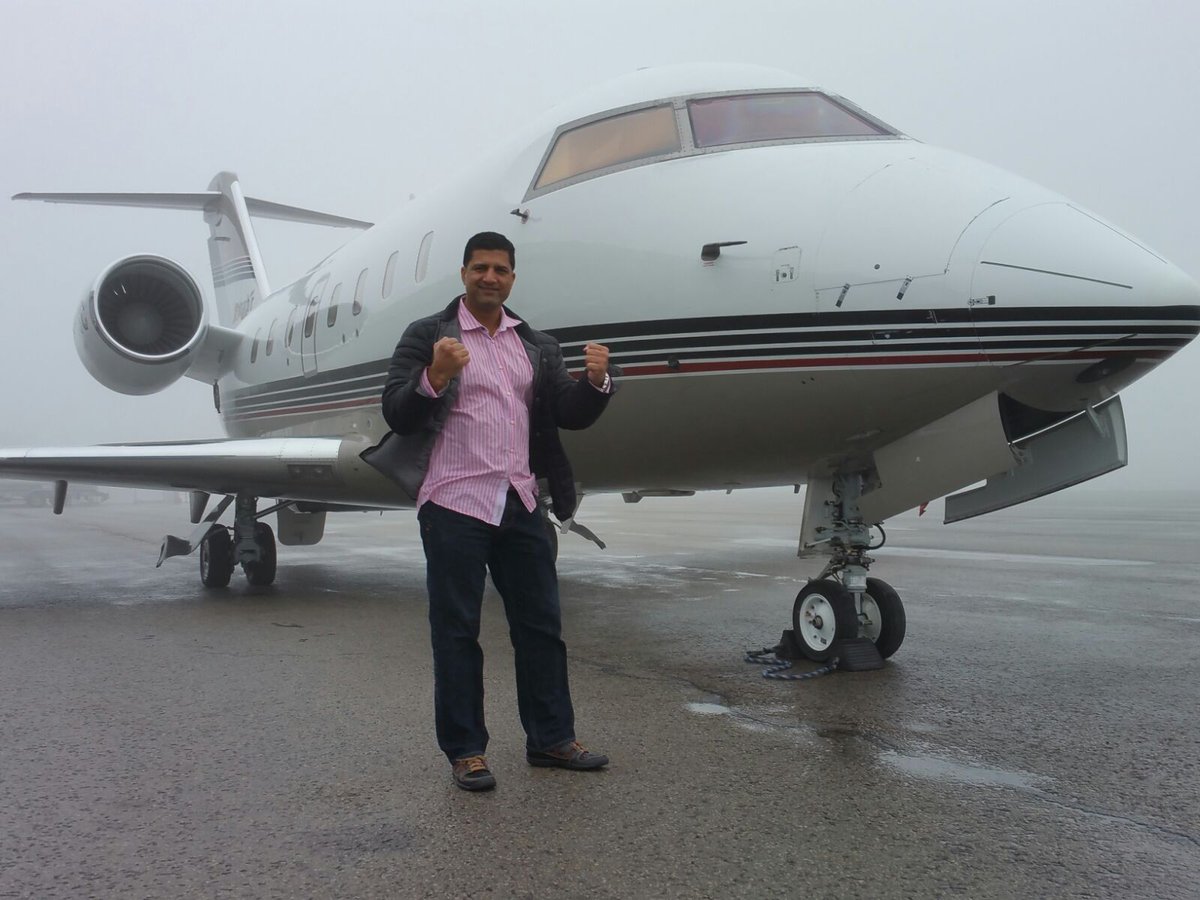 FutureFreedom_'s tweet photo. #FFG Client @steve_nijjar traveling in Style to #Vancouver to cheer on the #TeamCanada #Soccerclub #FFGLifestyle https://t.co/FjqMoKZBkH