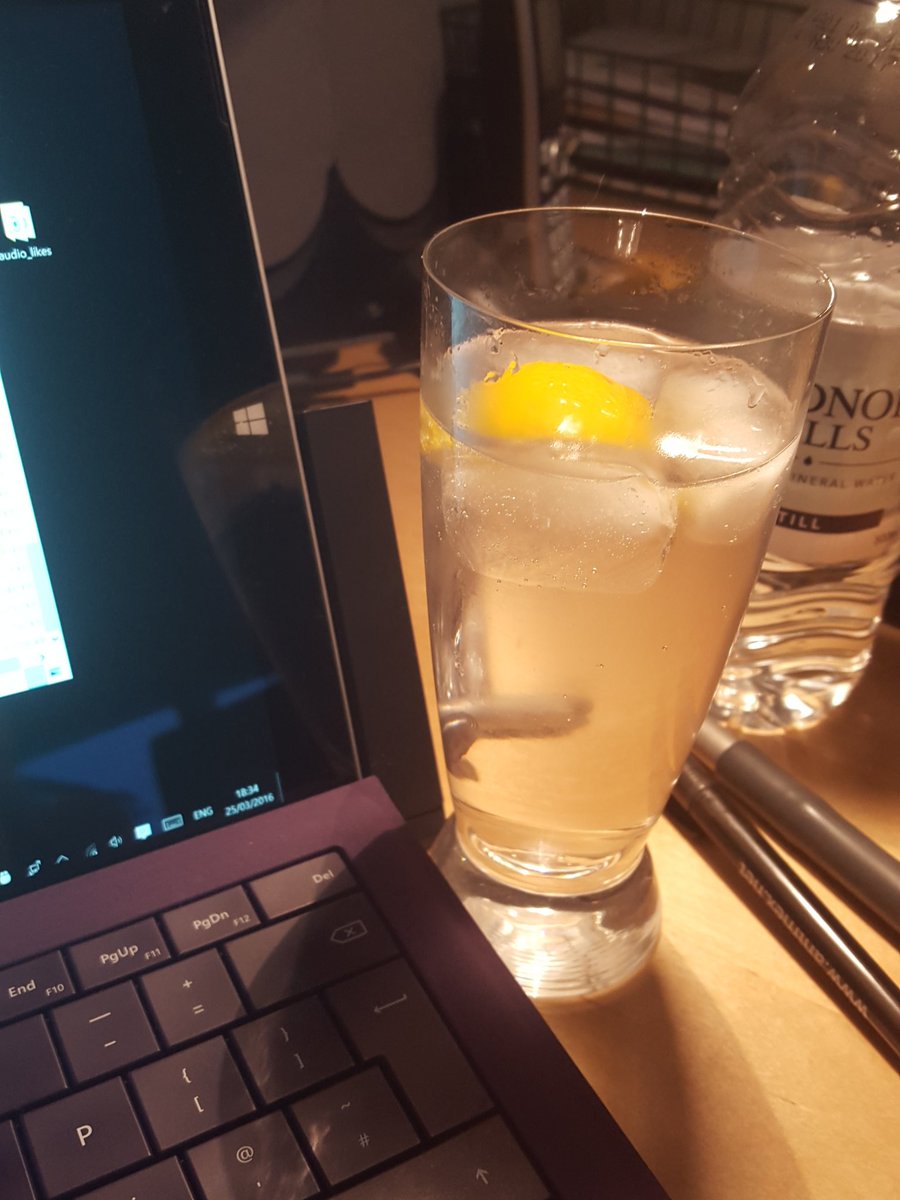 Indi_pops's tweet photo. The tea I ordered whilst I'm doing my work....the G&Tea that is... #GoodFriday #FridayIsGood #animation #audioClips https://t.co/0VdKumMhW9