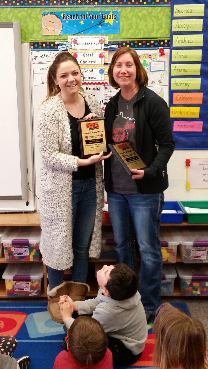 JodiMarkjo1's tweet photo. Congratulations to Karen Redlin, 1st grade teacher, being recognized by KS95 Teacher of the Week. #shbears https://t.co/V5dlGDm1n3