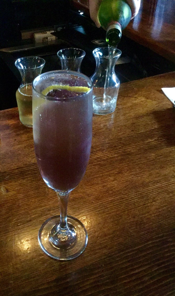 RIFoodTours's tweet photo. Tavern Spritzer... A Lovely statuesque lavender lady I must say. #newportri #libations @WHTnewport https://t.co/jRUpNnRIex