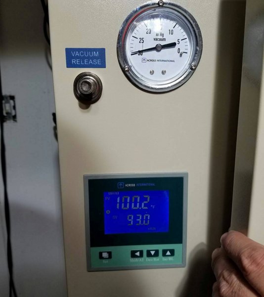 acrossintl's tweet image. What kind of fire is in your #Acrossintl #vacoven today? #AiFam photo by cjgoodz (Instagram). #iPurgeAi #AiVacOven