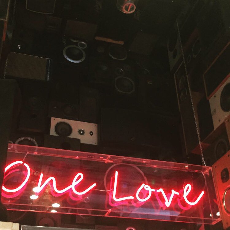 DeniseHampson's tweet photo. Turtle Bay Caribbean bar, Liverpool
#denise2016 #85of366
#liverpool #turtlebay #bar #onelove https://t.co/sSb8mA5ZvL