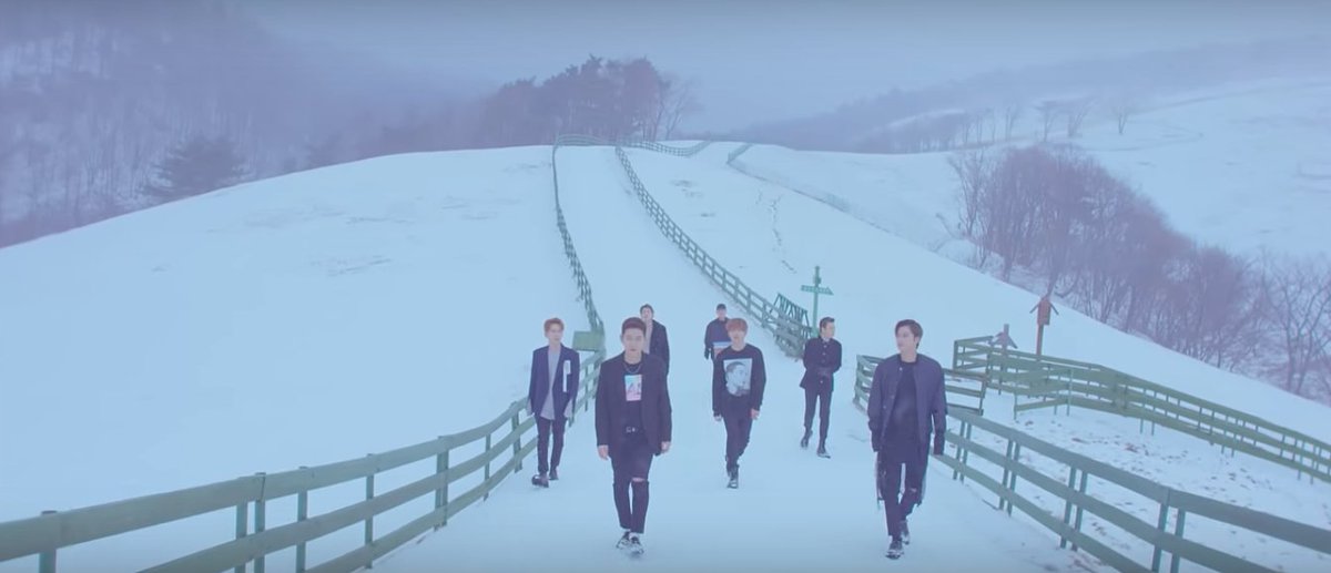 Blockbderp's tweet photo. BBC después de ver el Teaser de ''A Few Years Later'' https://t.co/3dc4MyCyXs