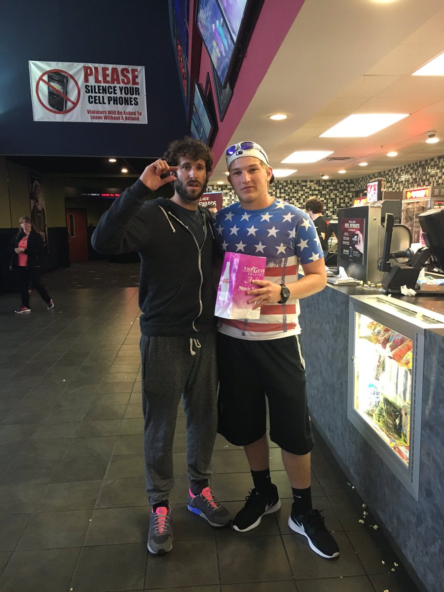 LBardenheier's tweet photo. Nothin like meeting famous people @lildickytweets https://t.co/oX0qMSwloe