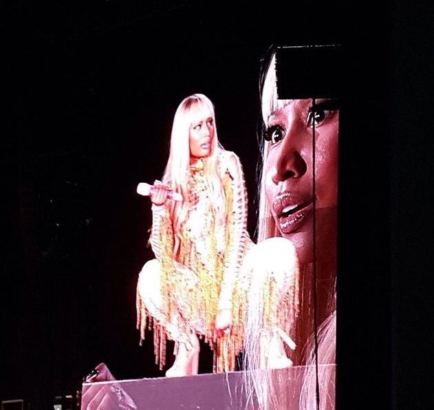 MinajNewsPoland's tweet photo. Zdjęcia Nicki z koncertu w Dubaju #PinkPrintTourSA (#2) https://t.co/ZT1xBA8WAS