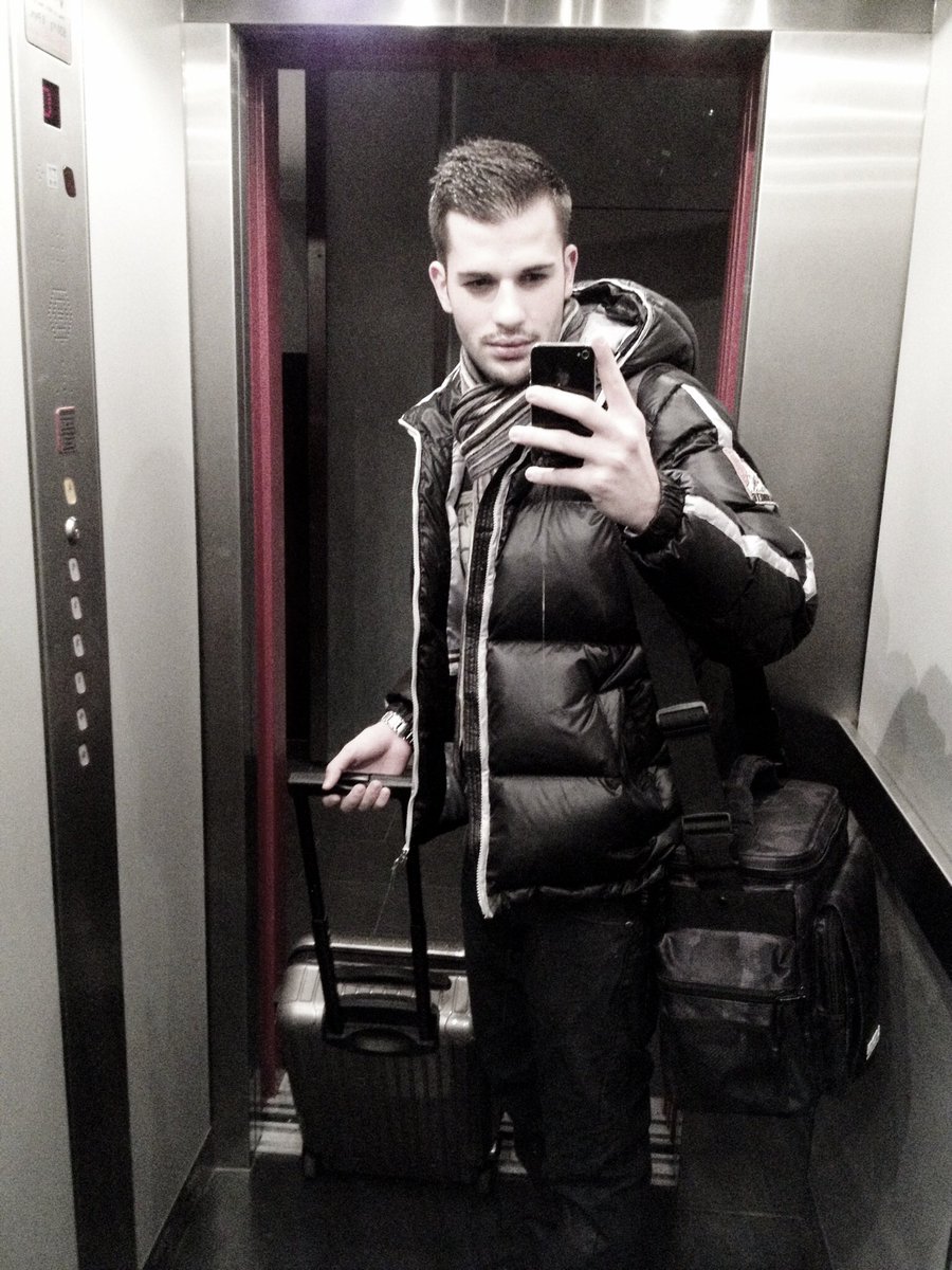 robin_tune's tweet photo. On Tour ✌️🎶 https://t.co/iuc9v8EHLw