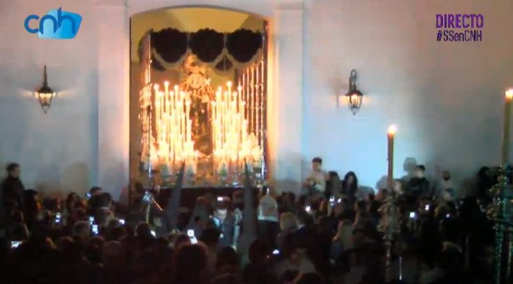 DiarioHuelva's tweet photo. Sale el último paso del #ViernesSanto, el palio de Soledad de María #SemanaSantaHuelva #SSenCNH https://t.co/uVxe5ENok6