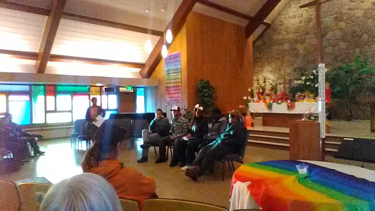 homelessoutloud's tweet photo. We are here at the @BLM5280 March Community Meeting! #HomesNotSweeps #HousesNotHandcuffs #Right2Rest https://t.co/dbHoEoPEGs