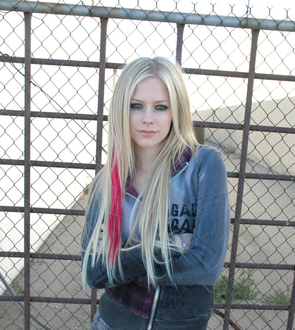 Gnar On Twitter Bestavrilpics Avril Lavigne Girlfriend