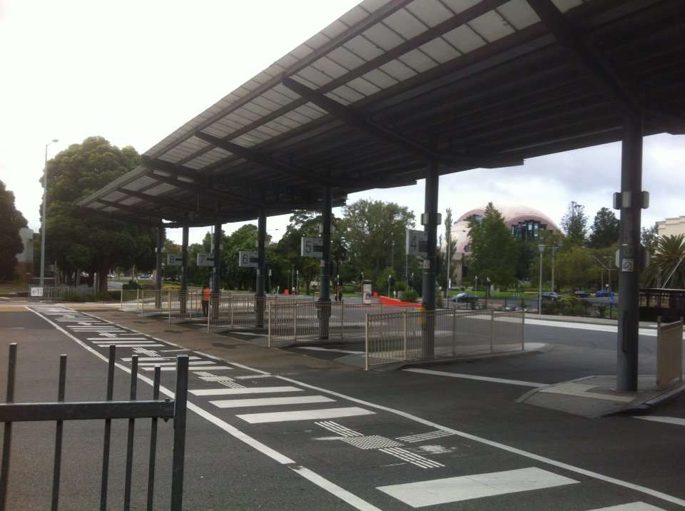 tonybmorton's tweet photo. Bustitution on Geelong line missed every 'connecting' bus at Geelong stn. Some run only every 2hr. Holiday #ptvfail https://t.co/828nqsuAes