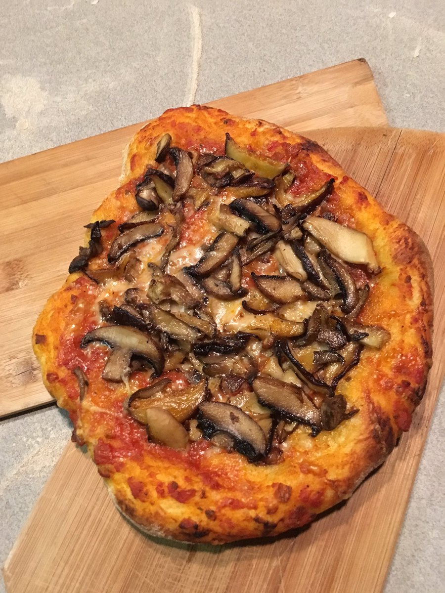 PizzaDaily tweet picture