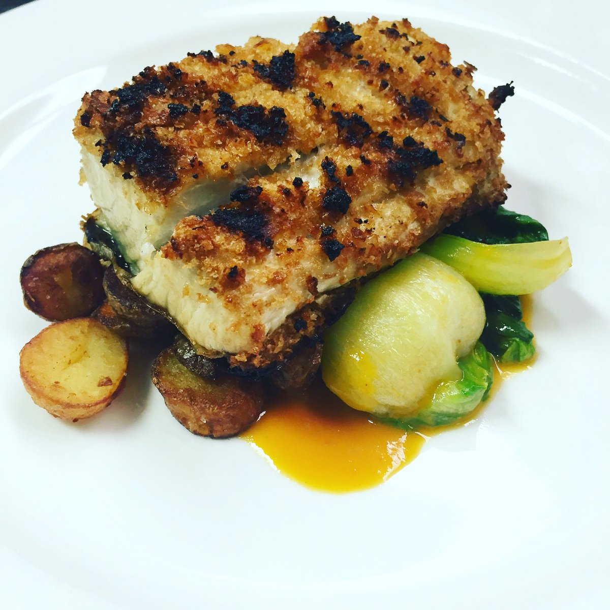 Customshop's tweet photo. Tuscan style king #mackerel | #doverfarms baby bok choy, crispy fingerling potatoes &amp; tomato ginger pan sauce. https://t.co/D3kWF6dzys