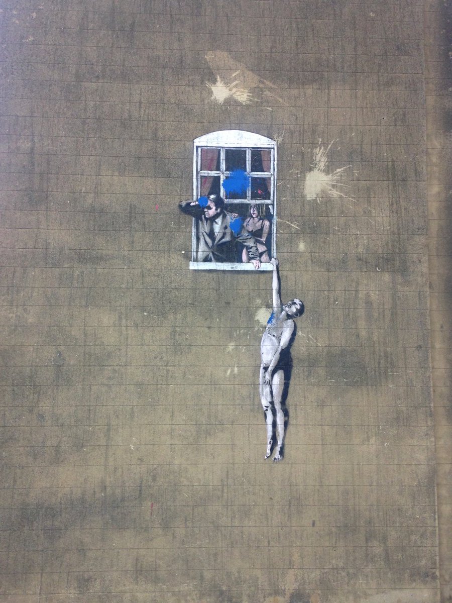 LocaelaTravel's tweet photo. Where is he? #TheNakedMan #Betrayal #Banksy #StreetArtBristol https://t.co/hZwt253VCF