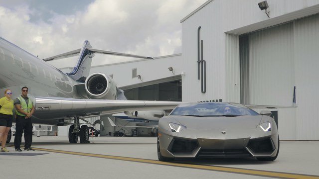 mphclub's tweet image. Amenities are only a few steps away @fontainebleauaviation #FlyFamously #mphclub Watch #Instavideo:http://ift.t…