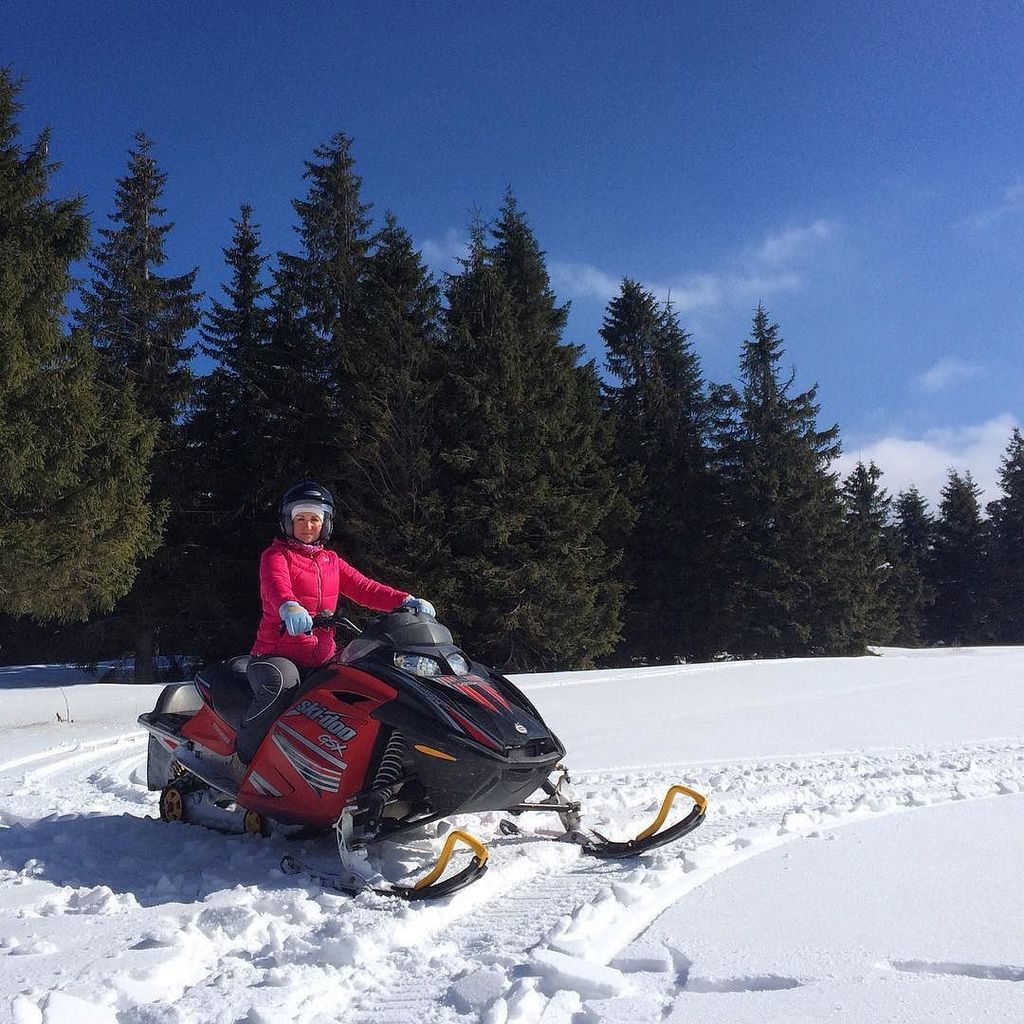 #Snowmobile Foto: By Instagram adventouraslovakia ift.tt/1RkIimm Still fantastic day for #snowmobile  #sk…