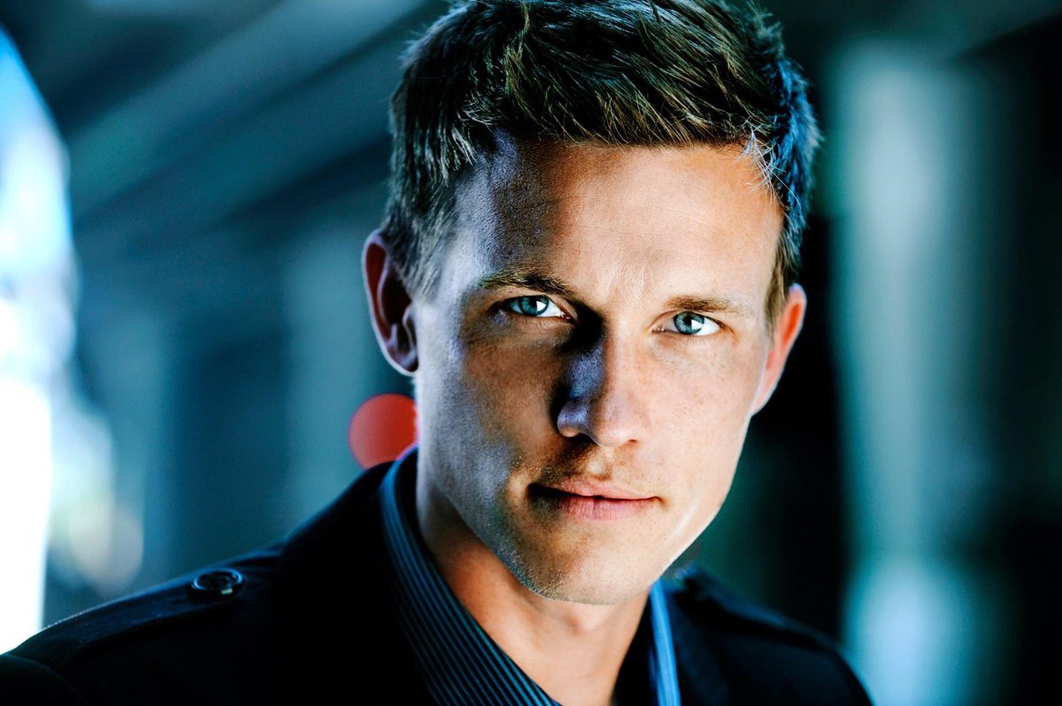 bkheadshots's tweet photo. @Warren_Kole Great performances on #nbcshadesofblue #thefollowingfox #avengers #warren_kole #bkheadshots https://t.co/g7oHp26N9K