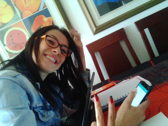 Laniiicebald's tweet photo. #Havingfun #MakingWorks #study @LauraNataliaNo1 https://t.co/6soi3vCj3l