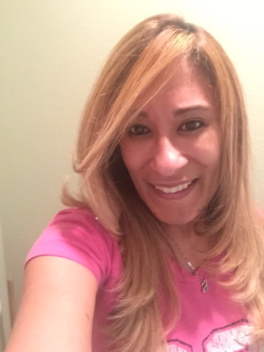 dollfrances1's tweet photo. The Friday selfie #nofilters #nomakeup what to wear? #churchfriday https://t.co/umnJkdfr2s