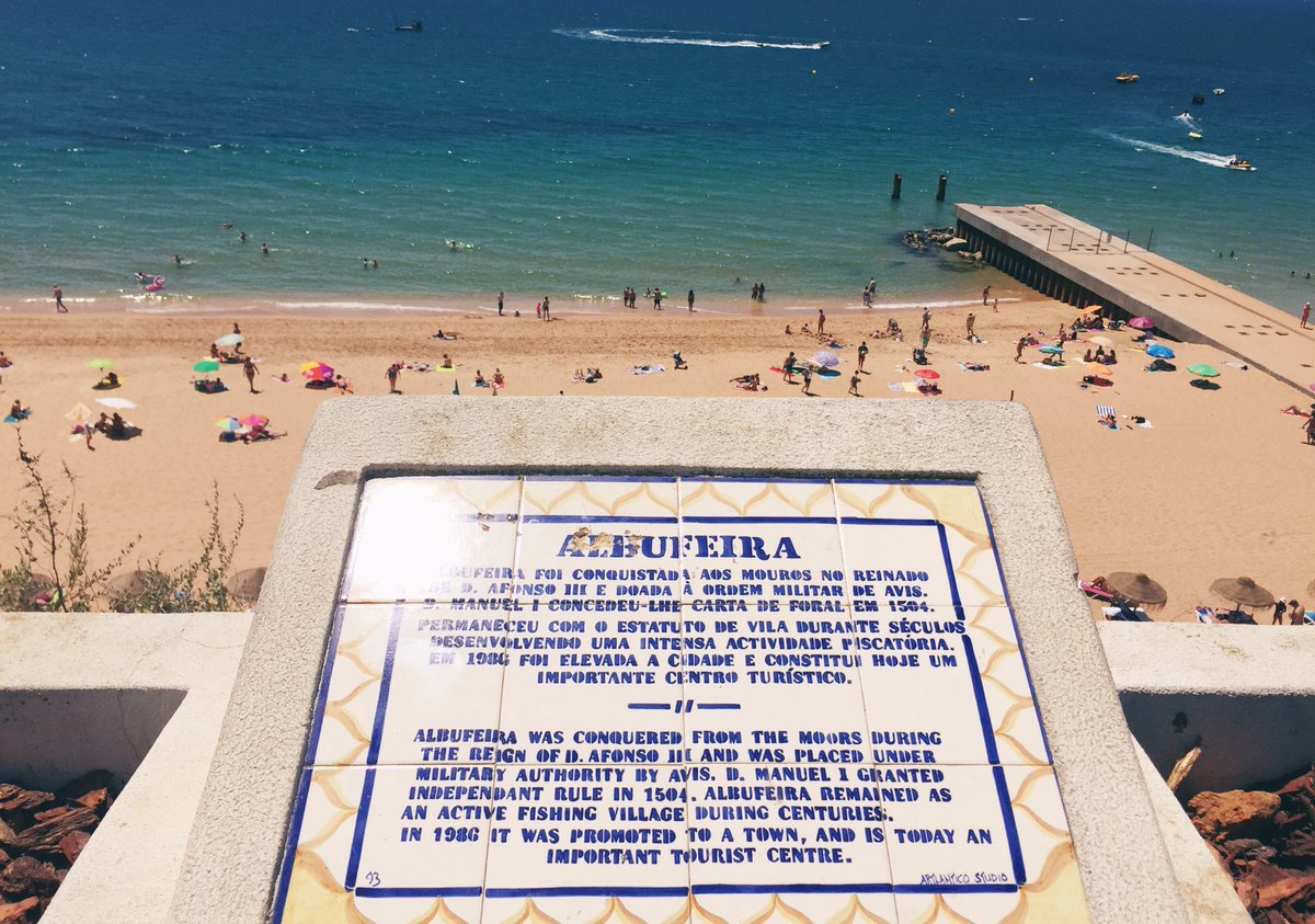 natalieeeeeg177's tweet photo. #albufeira #portugal #algarve #travel #travelblogger #europeanbeaches https://t.co/z8j5G0eonD