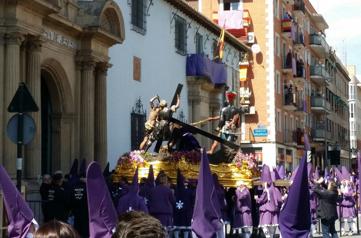 BORJAFURIO's tweet photo. ➳ Hoy hemos vivido la preciosa procesión de los Salzillos en Murcia
_____ 
#ViernesSanto #SemanaSanta #Murcia https://t.co/SHZOnquPBc