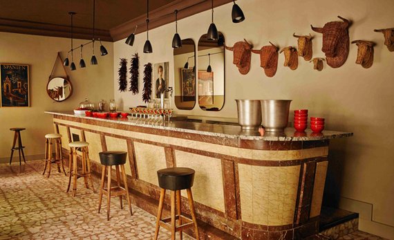 CNTravelerSpain's tweet image. Son los locales favoritos de las 'celebs'. ¿Dónde encontrar famosos en #Madrid? goo.gl/1mVBZu