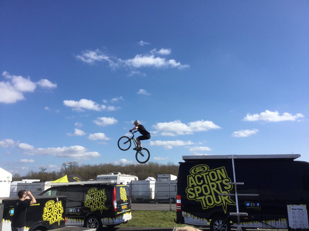 AnotherNikkiT's tweet photo. @actionsportstou @SantaPodRaceway great display today https://t.co/gPqdOqwONb