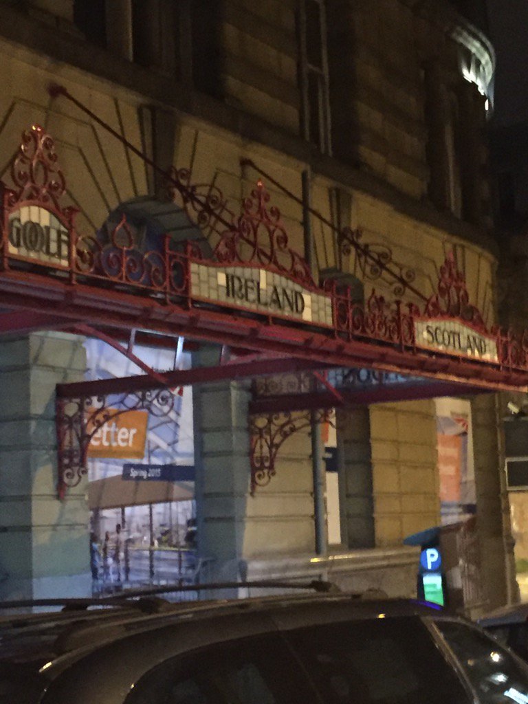 grant_phil's tweet photo. Great how the revamped Manchester Victoria pays homage to the beauty spots of the British Isles #goole #gooligans https://t.co/Oq8DLLsrzw