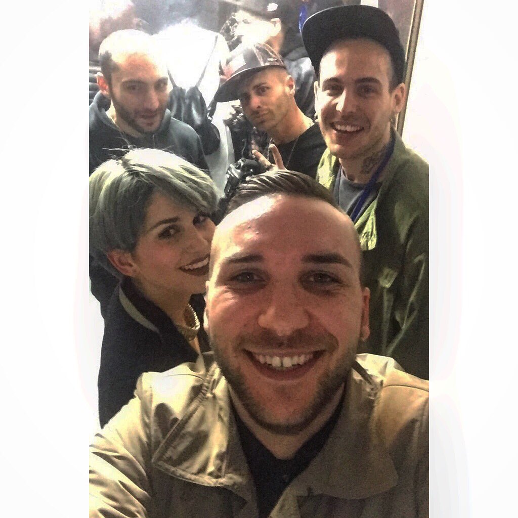 MattiaBriga's tweet photo. Tutti insieme @TheTrueGemitaiz @martinamay @MixerTbeatz 
#Primero #PrimoLiveCorveleno https://t.co/rSugTyb97J