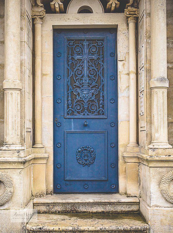FrenchHillside's tweet photo. Thursday Doors – A Little Graveyard Classical https://t.co/oCQlFfh6Mu https://t.co/ldIPpfxfCd