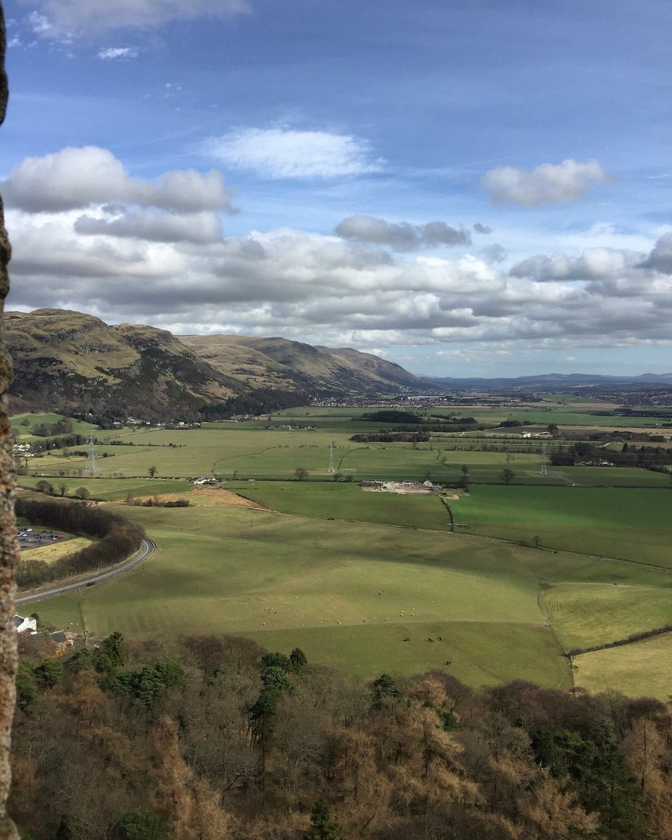 madiwasko's tweet photo. william wallace monument, old graveyards, and fried mars bars.👌🏼 https://t.co/Jfaprz847w