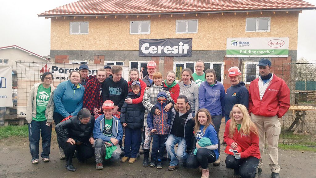 FSLnews's tweet photo. Thanks FSL for the huge donation from #ColourmeFSL! This @habitatni Project would not be possible without you! 🇹🇩🏃🏻🎨 https://t.co/h0MKhx4f8G