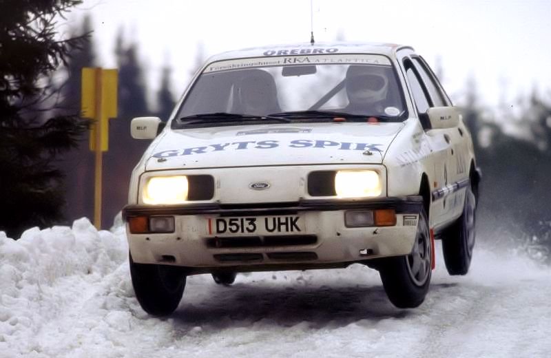 Druckausgabe Ford Sierra Katalog im Januar 1990 🚗 Auto Höpel